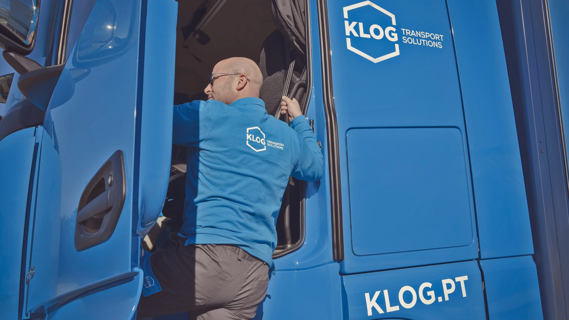 Nhdesign project KLOG Transport Solutions: KLOG truck