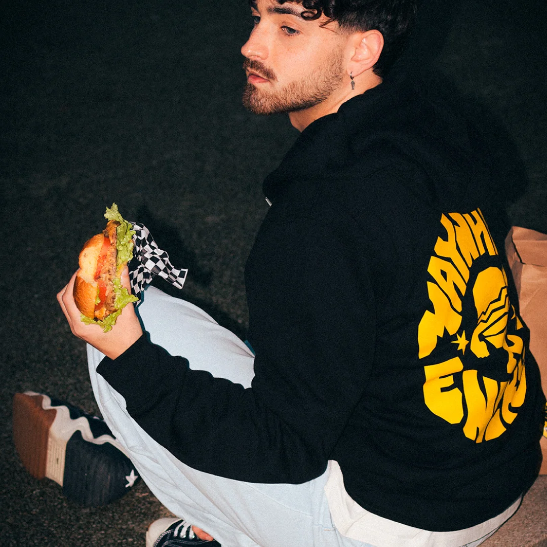 Projeto Maynard's Burgers da Nhdesign: Fotografia do moletom da Maynards